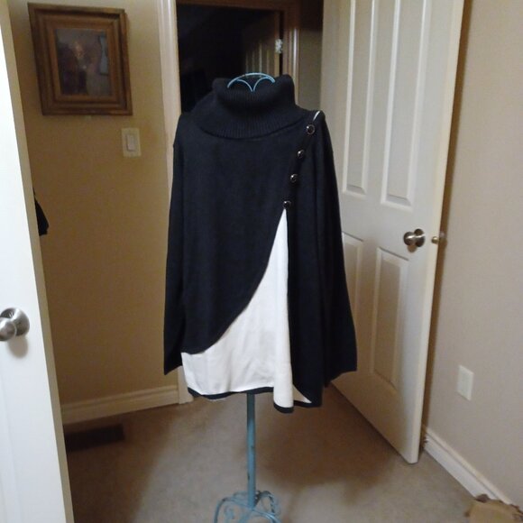 woman's sweater - Picture 1 of 1